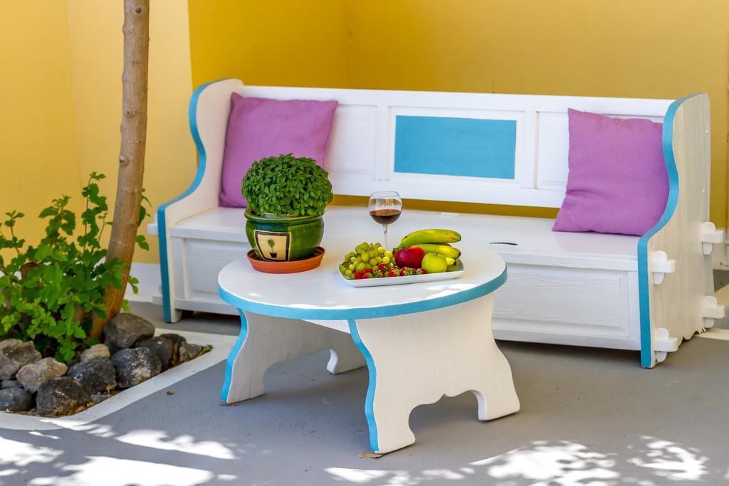 Zorbas Santorini 3* Pýrgos
