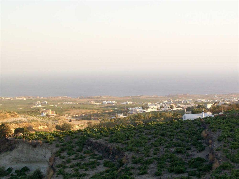 מלון Zorbas Santorini 3*