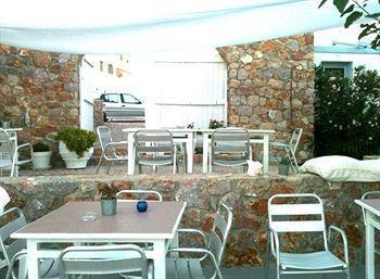 Zorbas Santorini