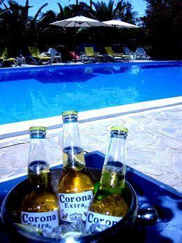 מלון Zorbas Santorini 3*