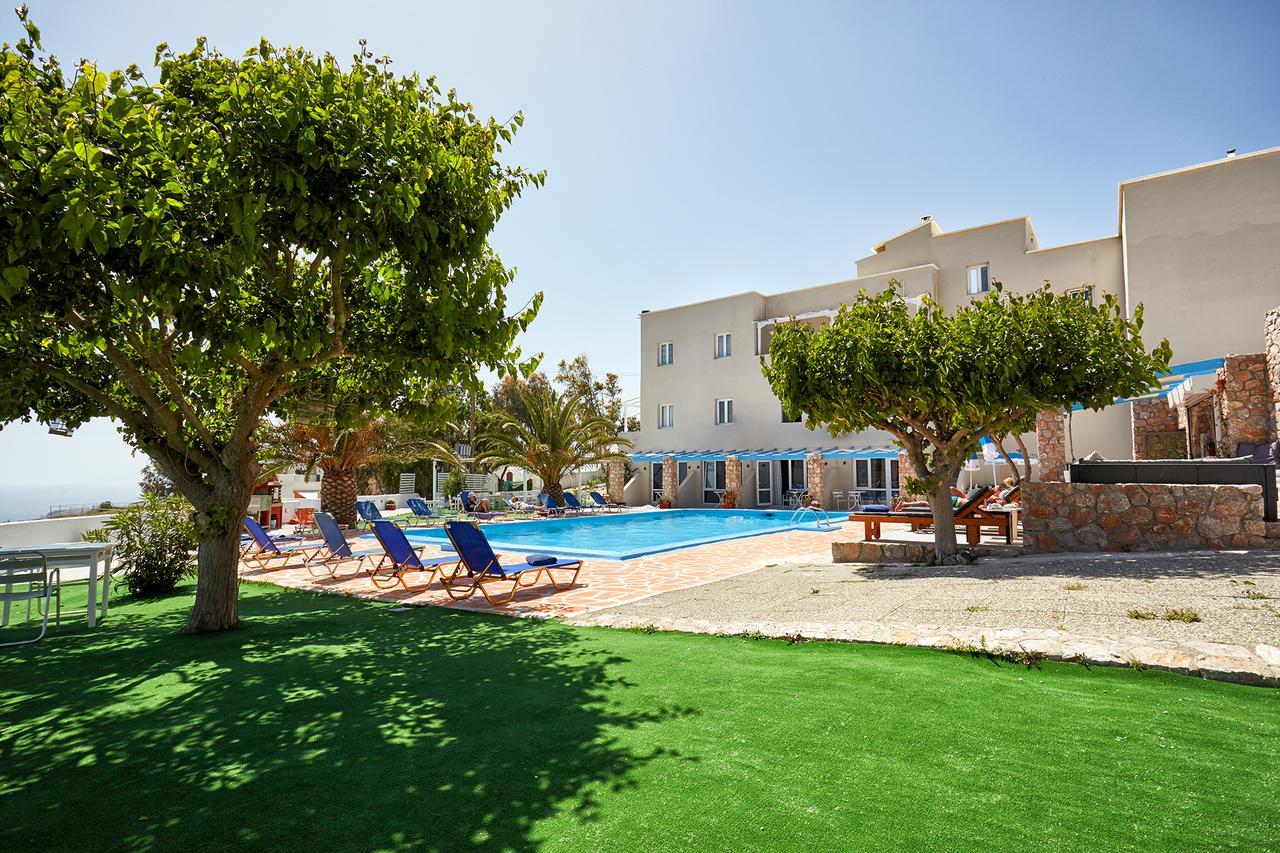 Zorbas Santorini 3* Pýrgos